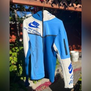 Limited edition nike tech baby blue